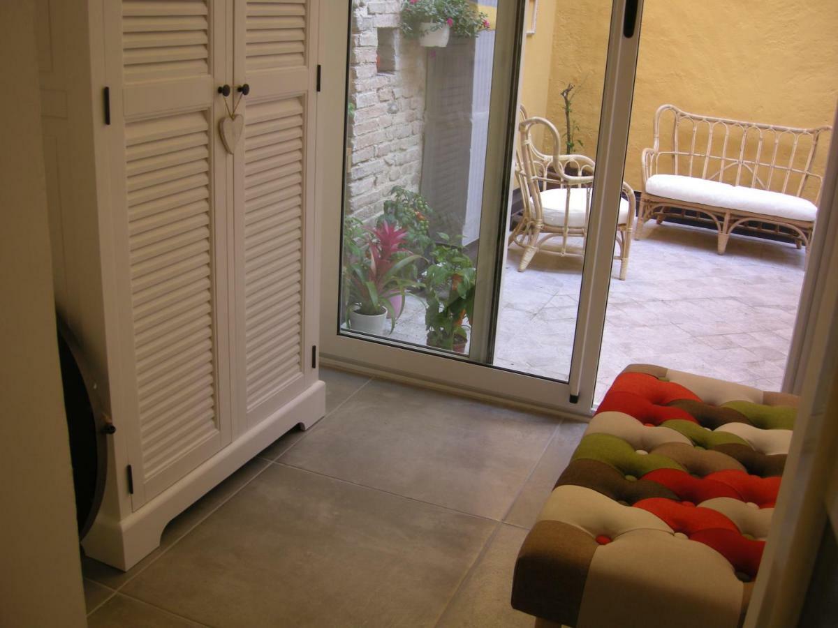 Apartamento Terrazza Petroni Bolonia Exterior foto